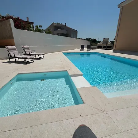 Ventana Pool - * 스타라 노발랴