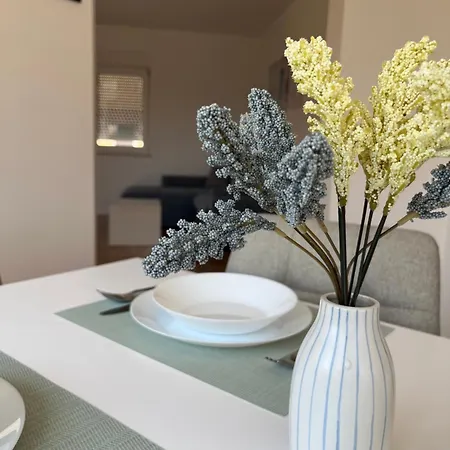 Ventana Pool - * ستارا نوفالجا