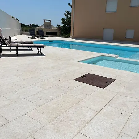 Ventana Pool - شقة *